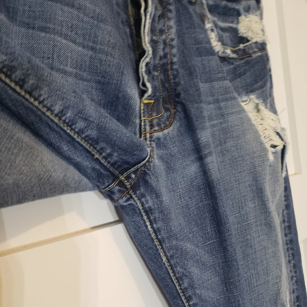 Guess Premium Distressed Patches Midrise Medium Rise Jeans Men's Size 34 X 33